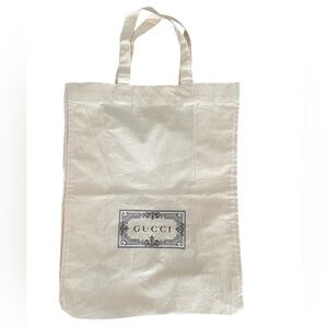 🖤🆕GUCCI Ivory Canvas Tote, new.
